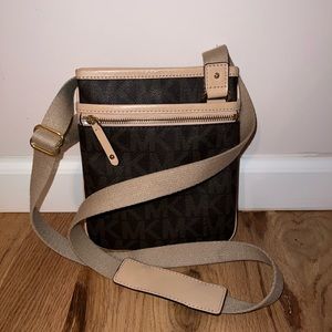 Michael Kors crossbody, brown monogram